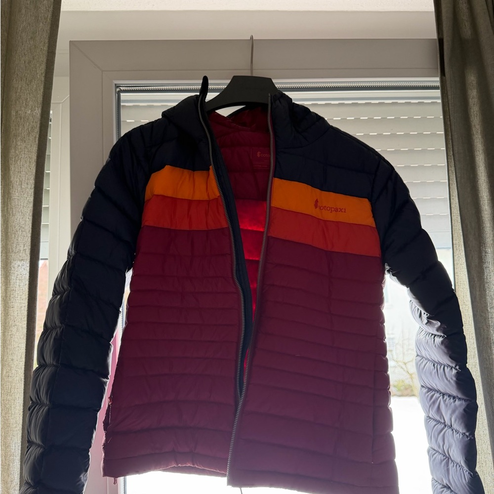 Cotopaxi Women’s Colorblock Puffer Jacket